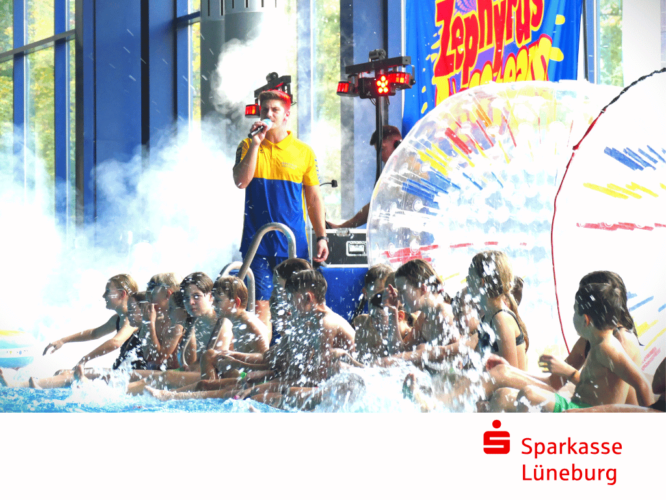 Family Pool Party der Sparkasse